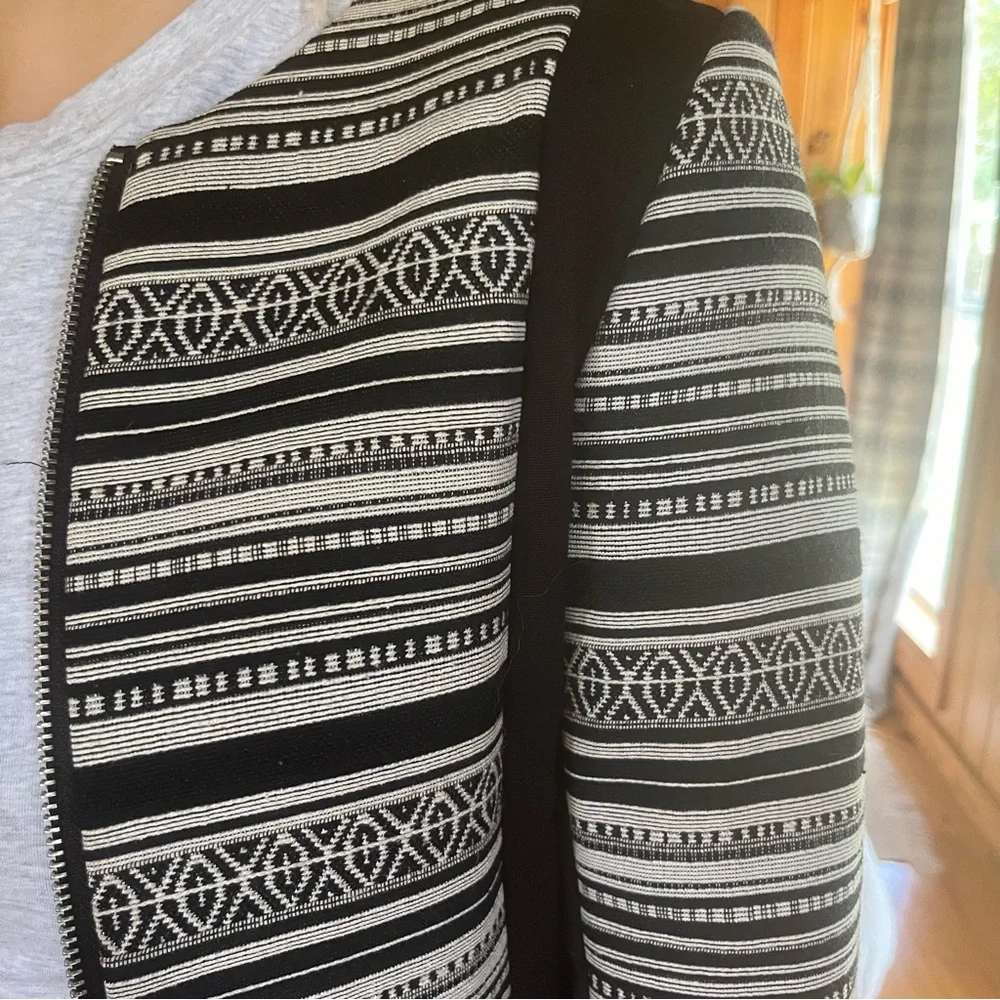 H&M jacket - Picture 3 of 5